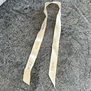 Dior ribbon